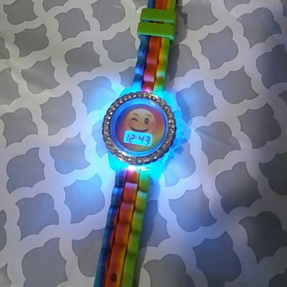 Emoji watch - Picture 1 of 4